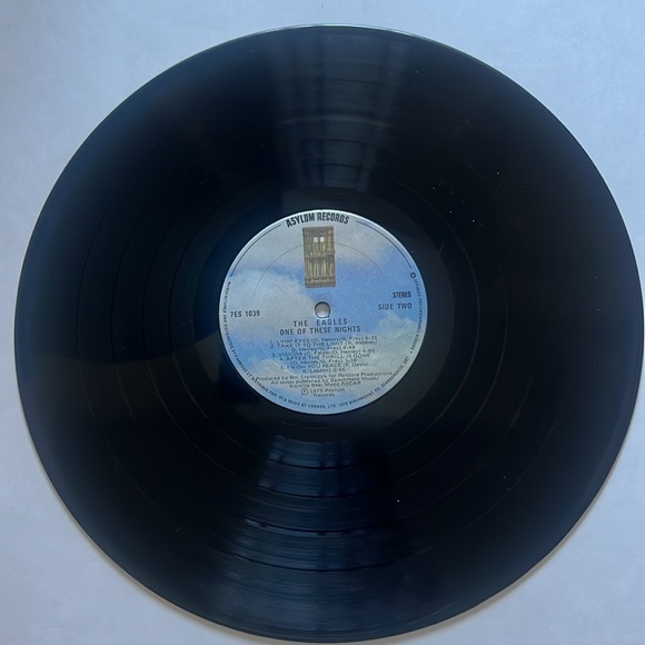 The Eagles - one of those nights - vintage vinyl record condition VG - Picture 4 of 6